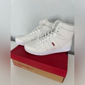 Brand New Levi's Women's Size 8 High Top Sneakers